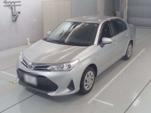 30328 Toyota Corolla axio NRE161 2019 г. (CAA Chubu)